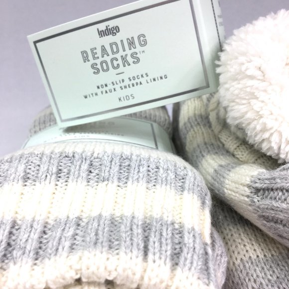 🌺3/$15🌺Girl's Reading Lot Striped Sherpa Socks. - Picture 2 of 7
